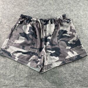 Adele B. Womens Black/Gray Camoflauge‎ Adjustable Waist Shorts Size LG